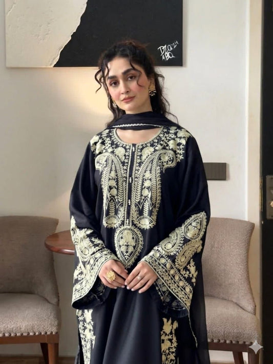 Embroidered 3-Piece in Lawn UNSTICED