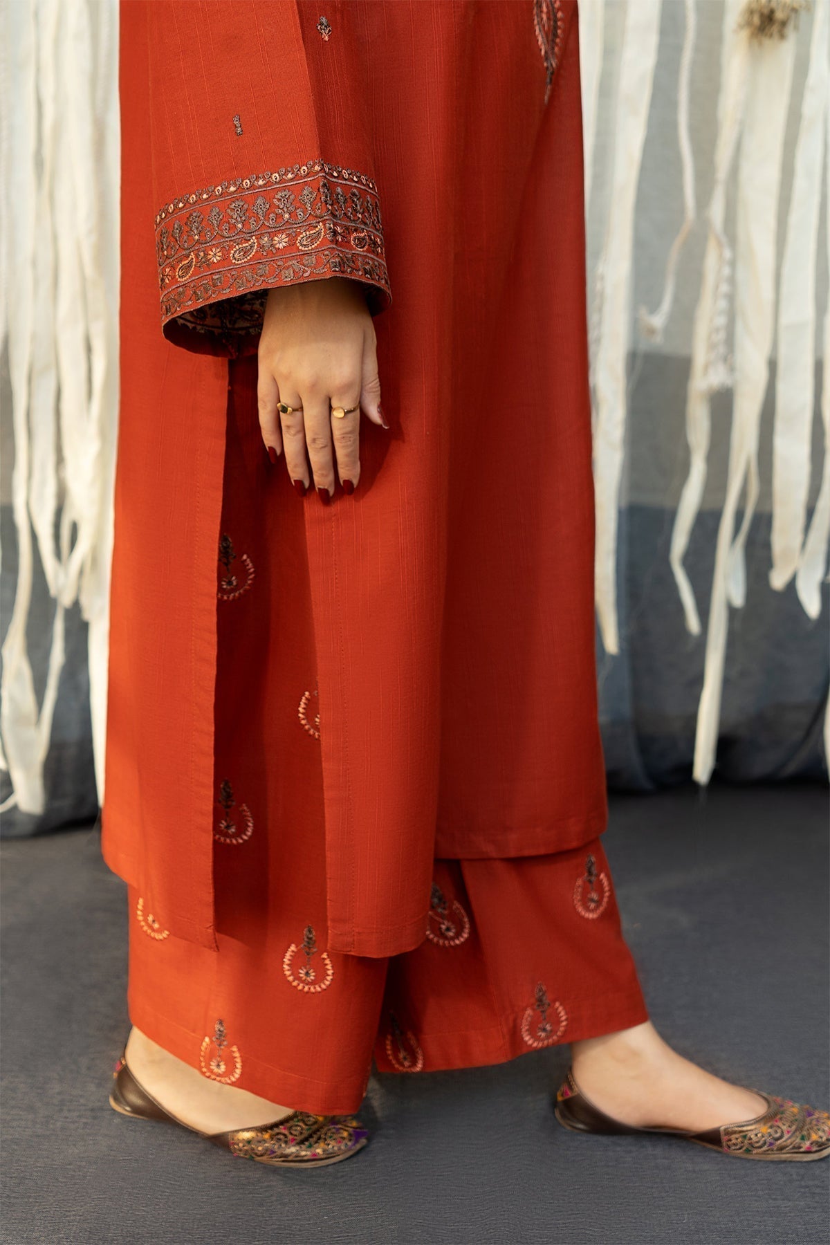 Embroidered 3-Piece in Lawn UNSTICED