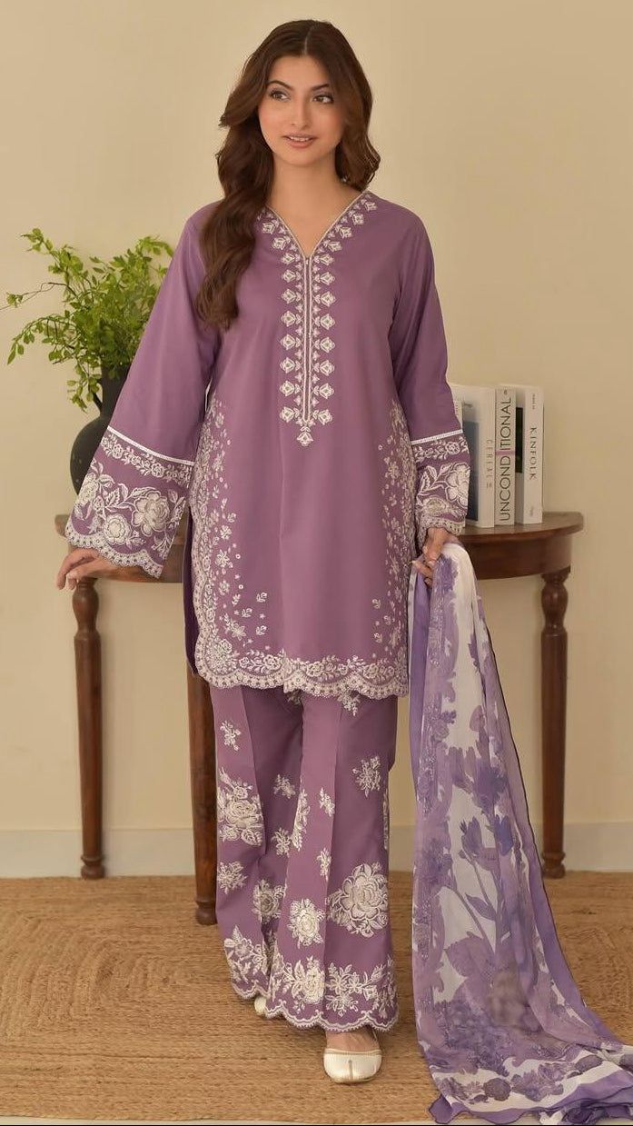 Unstiched 3PC Lawn Fabric
