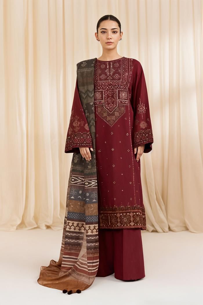 Sapphire Unstiched 3PC Lawn Fabric