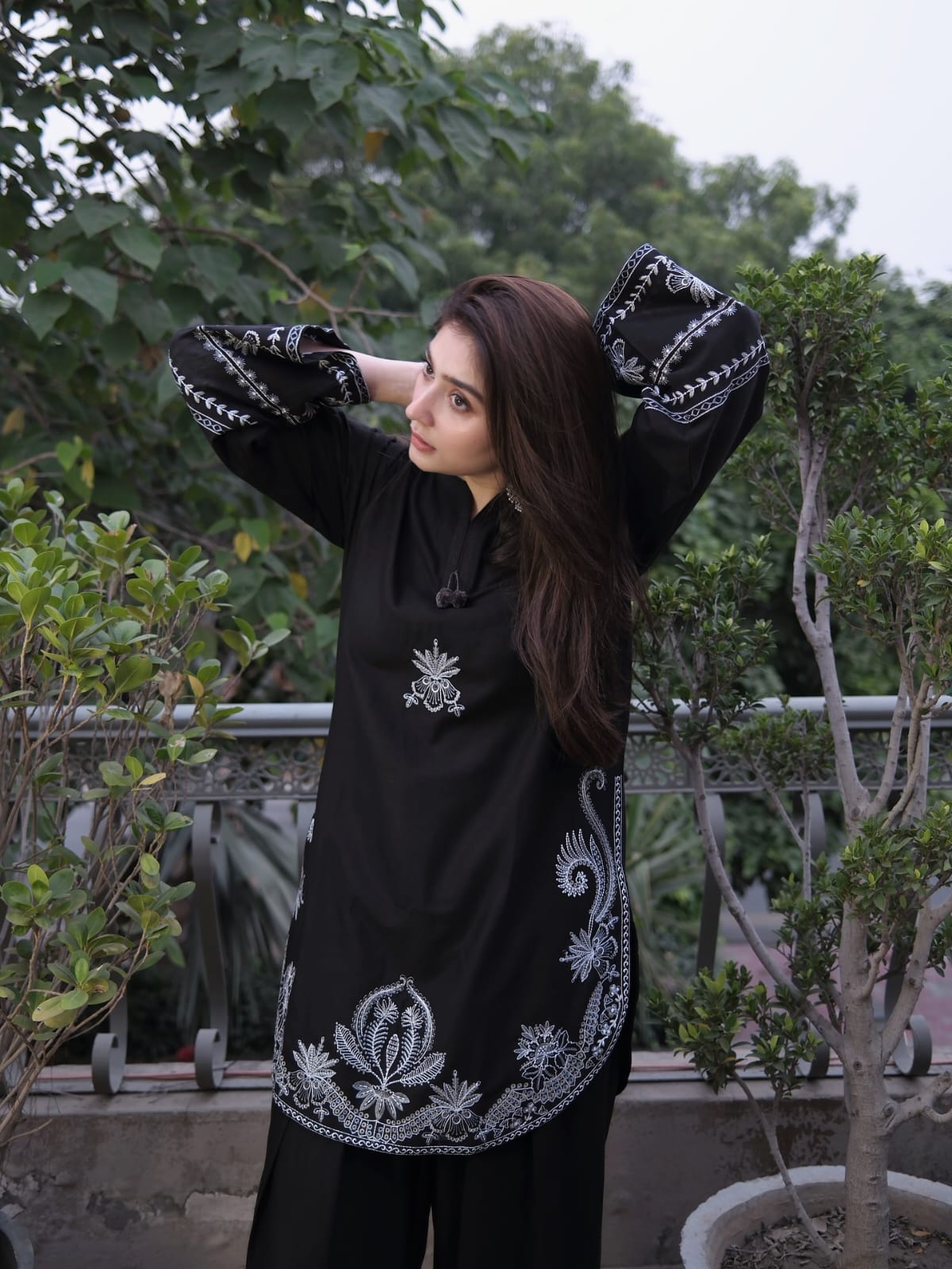 UNSTITCHED 2PC LAWN EMBROIDERED SUIT