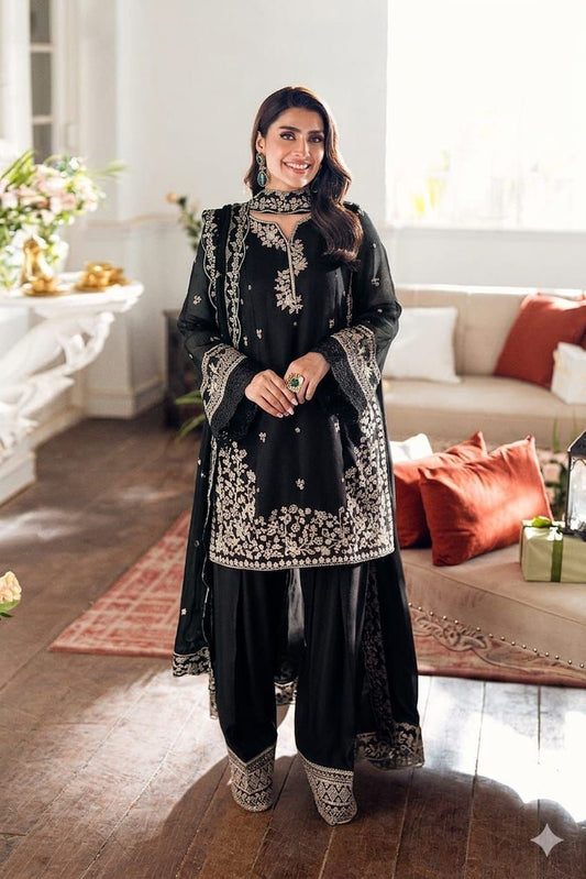Embroidered 3-Piece in Lawn UNSTICED