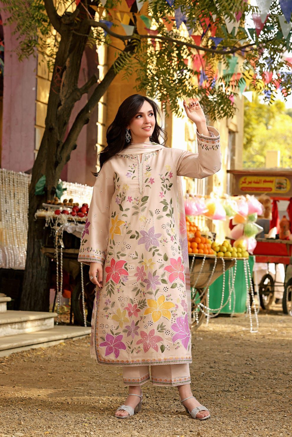 Embroidered 3-Piece in Lawn UNSTICED