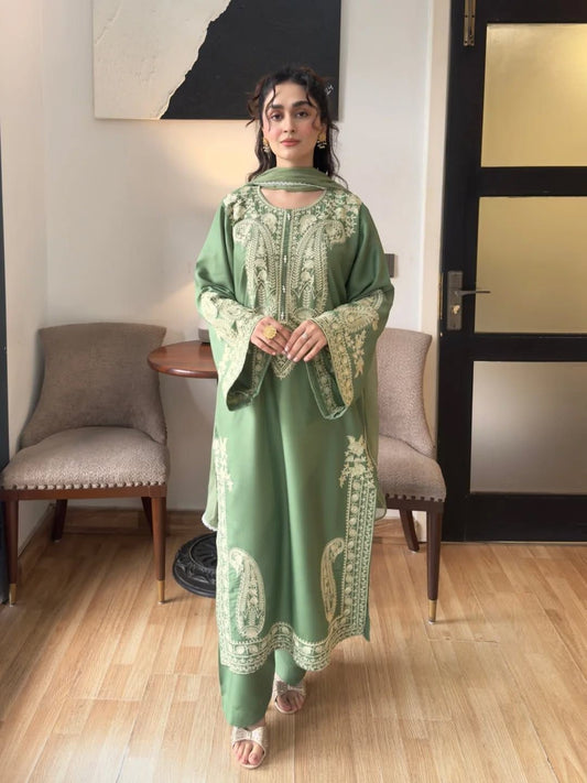 Embroidered 3-Piece in Lawn UNSTICED